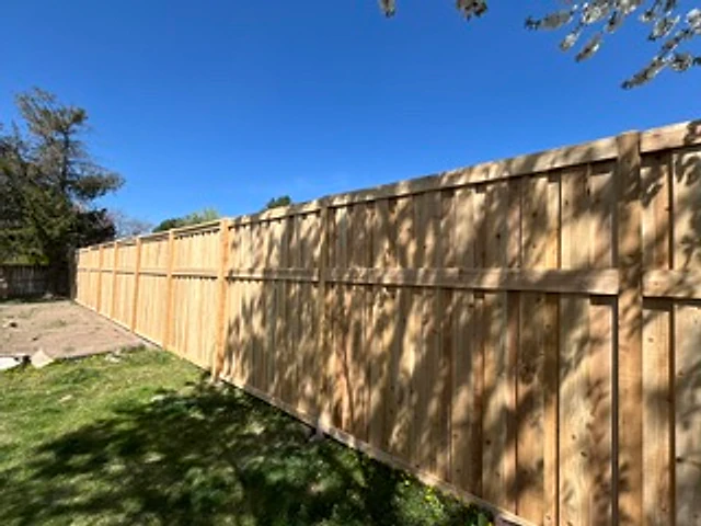 Long cedar privacy run installed at a Utah property